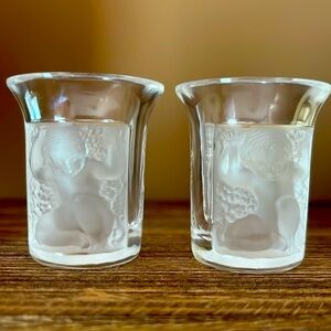 LALIQUE Les Enfants pair of shot glasses